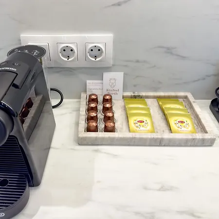Luxury Downtown F4 * Солун